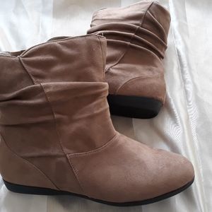 Ankle boots